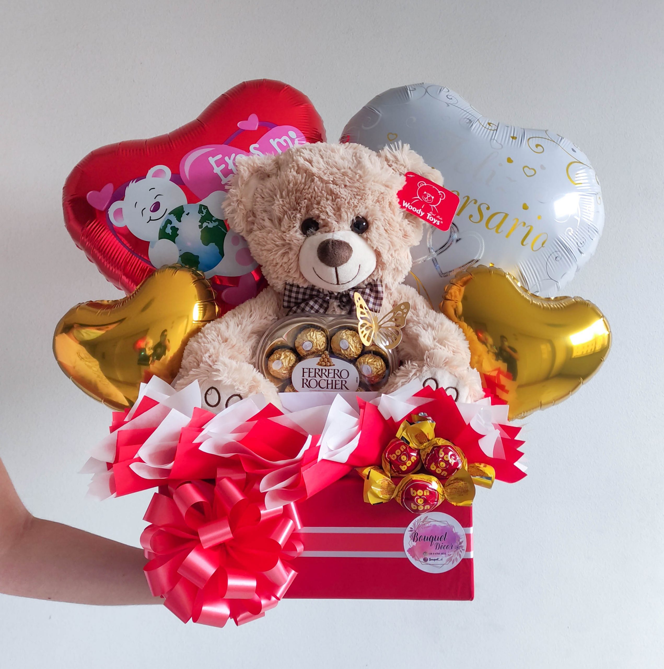 Oso de peluche y chocolates outlet