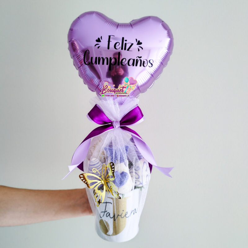Taza con frutillas Bouquet decoraciones